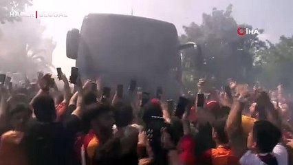 Galatasaray kafilesine Konya yolculuğu öncesi yoğun ilgi