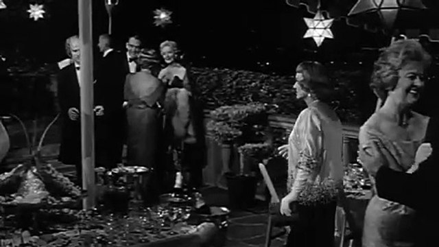 La mort frappe trois fois Bande-annonce (EN)