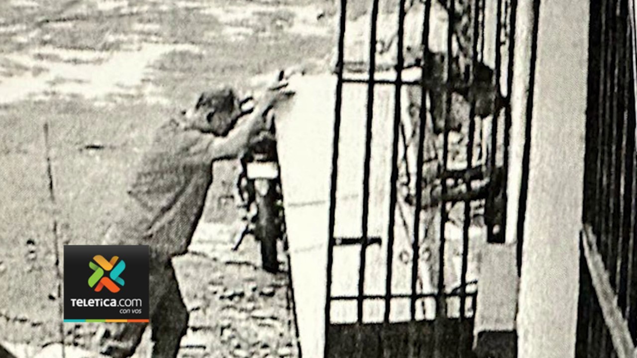 tn7-Caso-Nadia-Peraza--Capturas-de-video-muestran-a-sospechoso-de-crimen-sacando-refrigeradora--250524