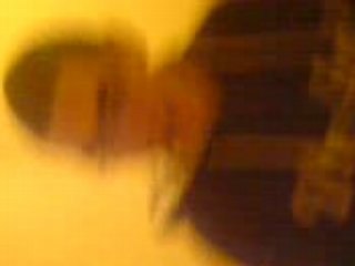 Dadza fait de la musik avec son armonica mdr