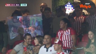 Luis Díaz viendo a Junior