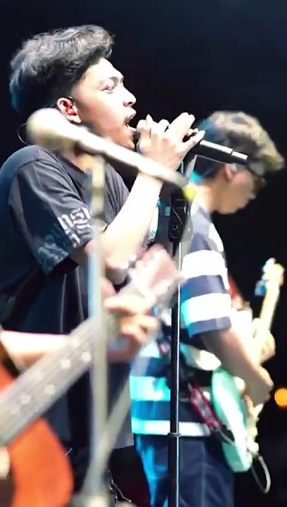 live yowes modaro #yowesmodaro #aftershine #hasantoys #ambyar #dangdut #gilgasahid #gildcoustic