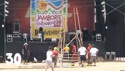 Jambo 30 Staff arma una atalaya