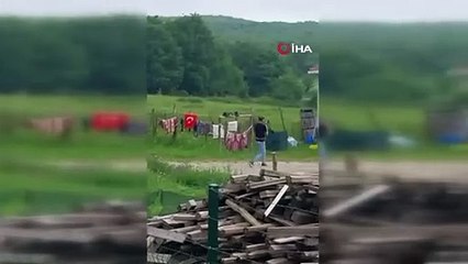 Pompalı tüfek dehşeti: Çocukları uyurken evi kurşunladılar