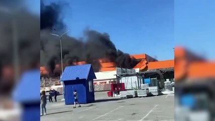 Ascienden a 11 los muertos por el ataque ruso contra un hipermercado de construcción en Járkov