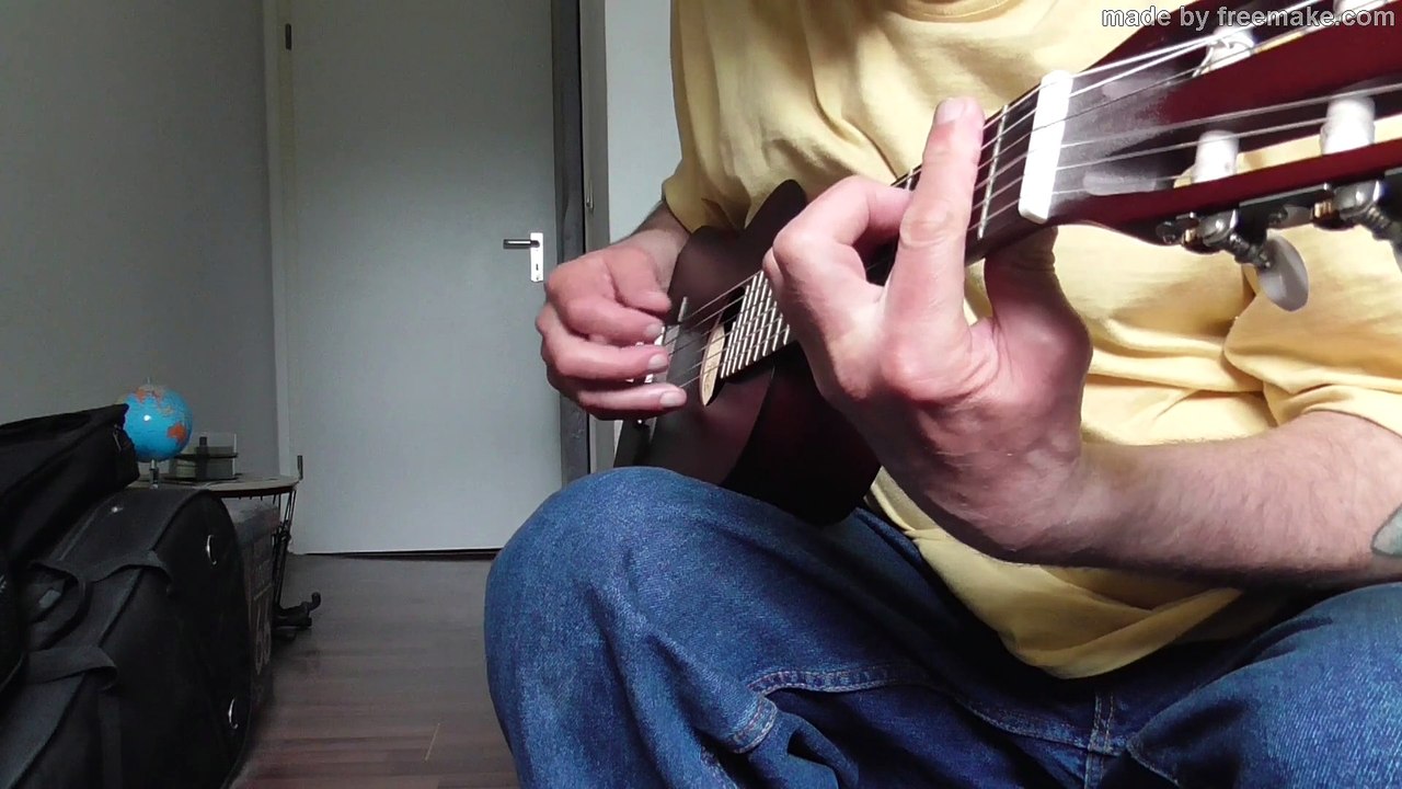 Sarabande from Violin Sonata 1 by Bach on Guitalele (Al di Meola version)
