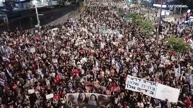 آلاف الإسرائيليين يتظاهرون ضد حكومة نتنياهو مطالبين بصفقة تبادل للأسرى ووقف الحرب في غزة