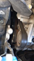 Incroyable regarde ce que l'on a retrouvé en ouvrant le capot 