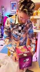 Je reçois un colis spécial de toys à custom pour une gallerie !