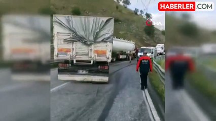 Yakıt tankeriyle tır kafa kafaya çarpıştı: 3 yaralı