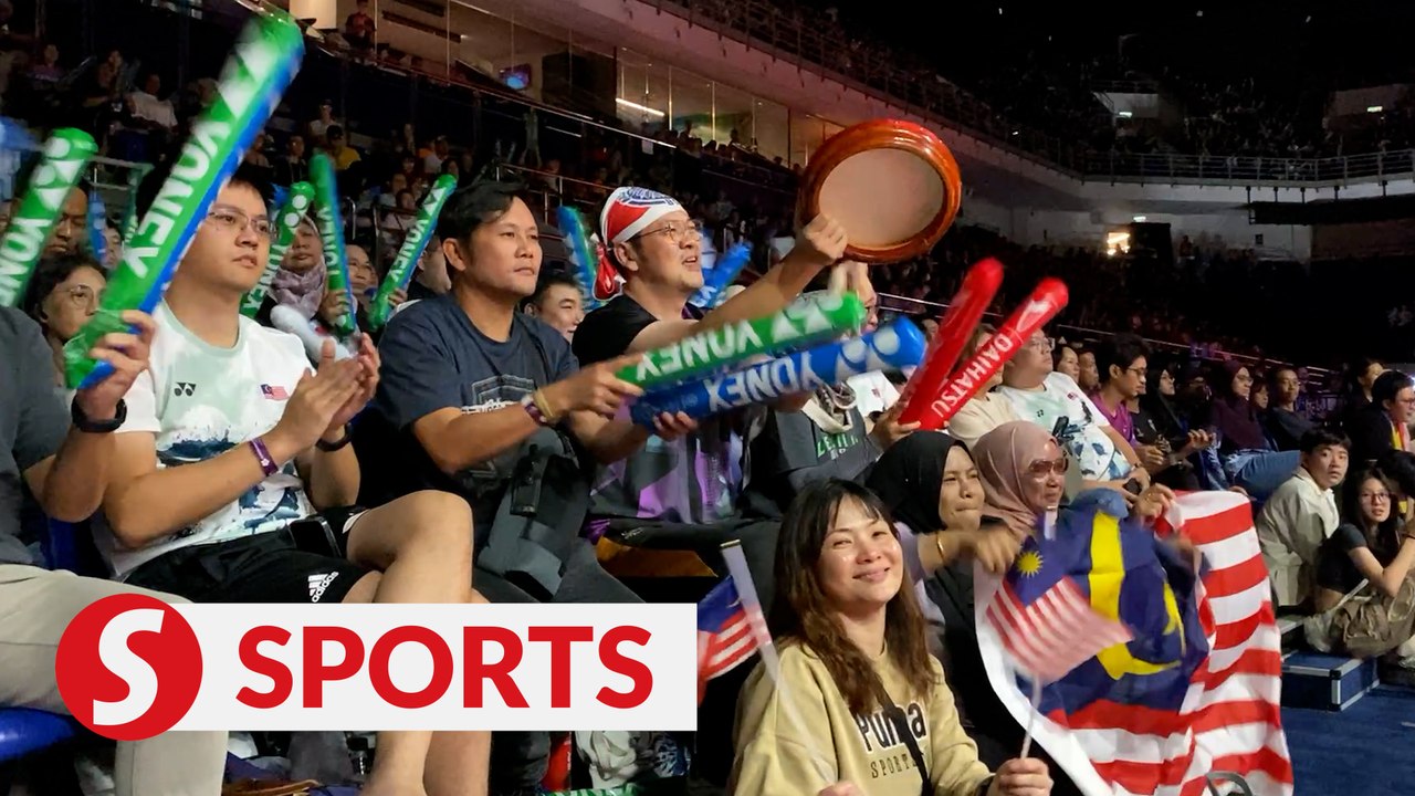 The fans who are behind the Malaysian shuttlers...