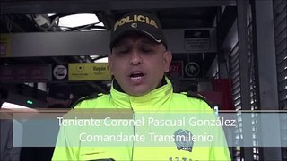 ¡Le pillaron 7 móviles! Falsa enfermera robaba con cosquilleo celulares en transmilenio