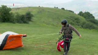 Samsun'da ertelemeli 19 Mayıs: Yamaç paraşütü etkinliği gerçekleşti