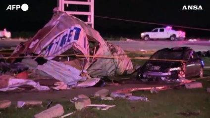 Tornado nel sud degli Stati Uniti, due morti in Texas