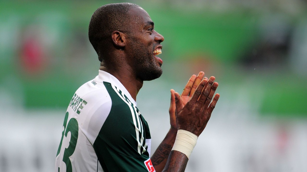 Wie einst gegen die Bayern 2009: Grafite trifft mit der Hacke