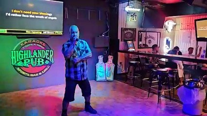 FIVE FINGER DEATH PUNCH - THANKS FOR ASKING (PERFORMED AT THE HIGHLANDER)