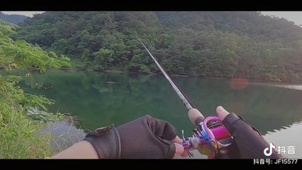 girl fishing | girl catch big fish