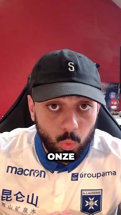 ONZE de l’année de LIGUE 1 PT.2  On termine avec les milieux et les attaquants ! Alors vous preferez l’officiel ou le miens ?  et n’hesitez pas a mettre votre ONZE en commentaire !