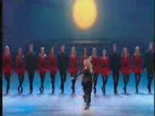 Bailarines música celta.