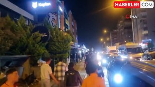 Bursasporlular, Galatasaray taraftarlarının üzerine yürüyerek slogan attı