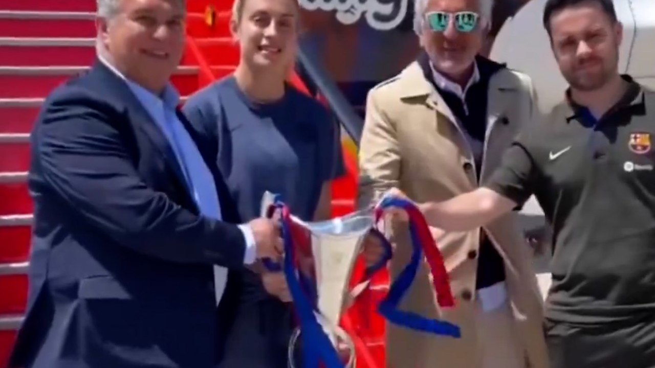 Garrido explota por la forma de bajar del avión de Laporta con la Champions: "Con dos pelotas..."