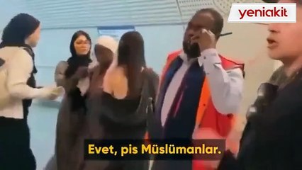 Siyonist zihniyet Londra'da ortaya çıktı! Müslüman kadını taciz etti