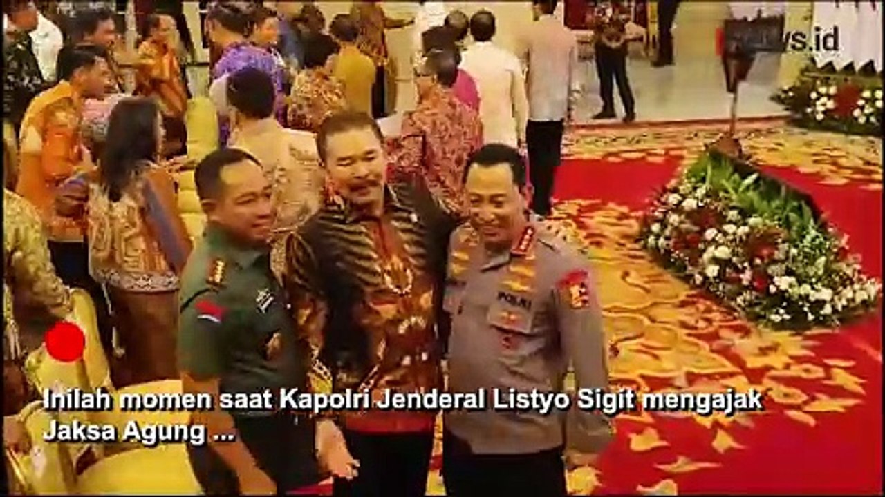 Saat Kapolri Listyo Sigit Ajak Foto Bareng Jaksa Agung dan Panglima TNI di Istana Negara