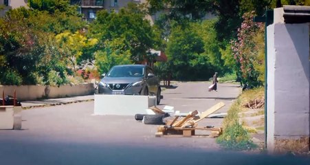 Marseille : En visite dans les cités difficiles, Marion Maréchal poste une vidéo où sa voiture est prise à partie par les dealers et dénonce l'inefficacité de l'opération "Place nette" - Vidéo