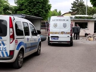 Tabancasını temizlerken mesai arkadaşını boynundan vurdu