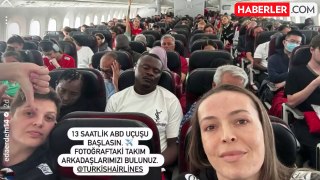 Ünlü isimler, Filenin Sultanları'nın ekonomi sınıfında uçmasına tepki gösterdi: Çilenin Sultanları