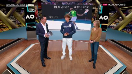 Cazaux sur Medvedev "l'atypique" : "Sa qualité de retour m'a impressionné"