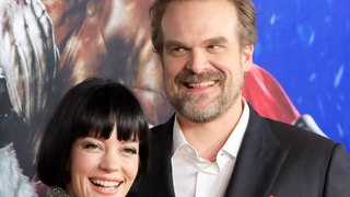 Lily Allen and David Harbour control each other's phone apps