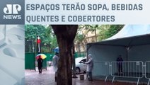 Prefeitura de SP começa montar tendas para acolher população de rua