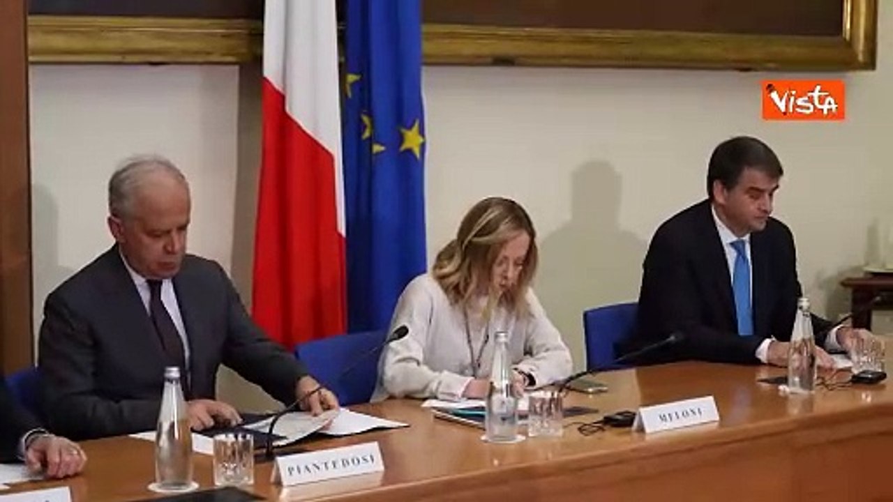 Pnrr, Meloni in Prefettura a Roma per la Cabina di coordinamento. Le immagini