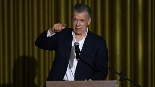 Juan Manuel Santos aseguró que es absurdo usar el acuerdo de paz con las FARC para convocar una constituyente
