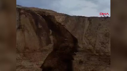 İliç'te toprak kayması