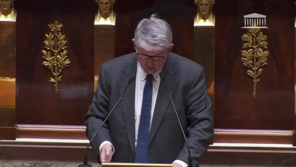 Aide à mourir: "Inclure cette perspective dans la pratique professionnelle des soignants, c'est rompre avec 25 siècles de déontologie médicale" estime Patrick Hetzel