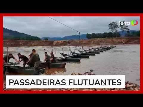 Exército reconstrói passarelas que haviam sido levadas por correnteza no RS