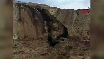 İliç'te ikinci kez yaşanan toprak kaymasının görüntüleri ortaya çıktı