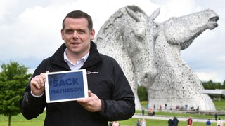Douglas Ross Visit To Falkirk And The Kelpies