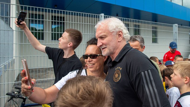 DFB-Team in Blankenhein: Man spürt die große Vorfreude auf die EM