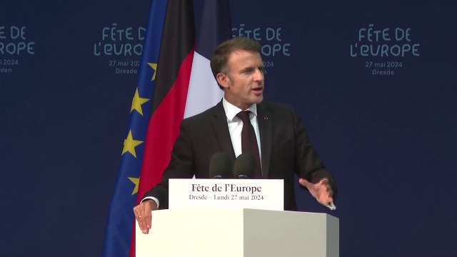 Nous continuerons aussi longtemps et autant qu'il le faudra pour aider l'Ukraine à se défendre affirme Emmanuel Macron