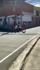 Torcedores do Bahia protagonizam brigas pela cidade antes e depois do jogo contra o CRB; assista