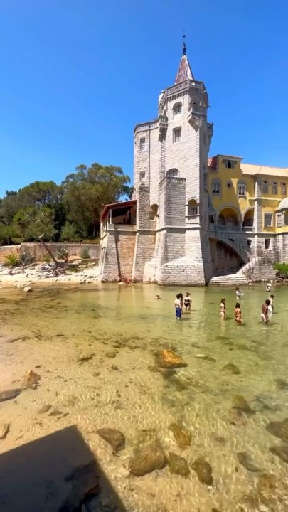 LE PLUS FRAIS des spots de Lisbonne, à retenir pour cet été [@cascaislovers]
