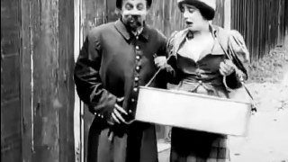 Mabel's busy day de et avec Mabel Normand 1914 Charles Chaplin Film muet