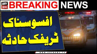 Traffic accident occurred on Peshawar's Ring Road | 4 persons lost Their Lives