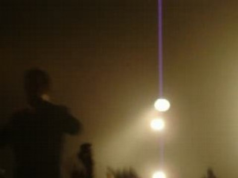 AaRON -O-song , Folies Bergère 11.04.08