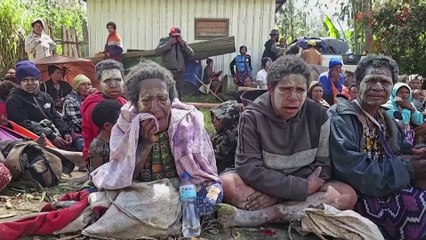 Thousands feared buried alive in Papua landslide