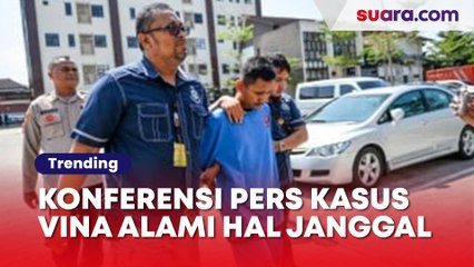 Descargar video: Kejadian Janggal Di Konferensi Pers Kasus Vina Cirebon, Polisi Beberapa Kali Coba Bungkam Mulut Pegi