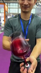 Have you ever seen a cup that can prevent red wine from falling?